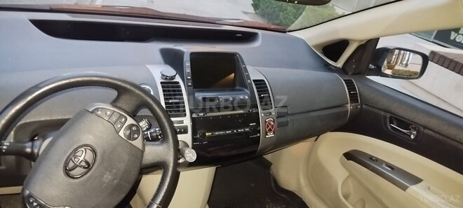 Toyota Prius-21