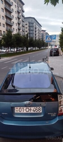 Toyota Prius-12