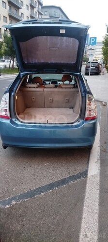 Toyota Prius-8