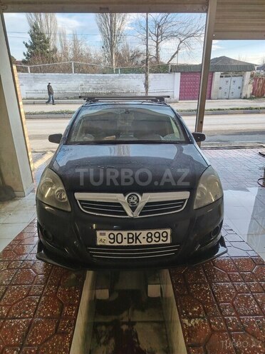 Opel Zafira-12