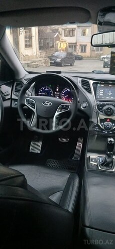 Hyundai Azera-12