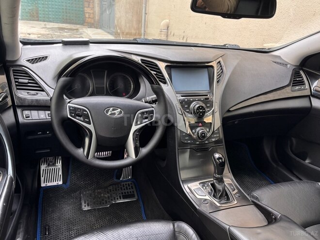 Hyundai Azera-9
