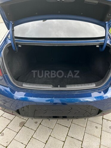 Hyundai Elantra-9