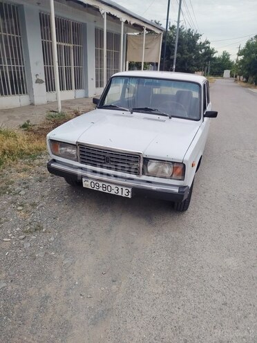 LADA (VAZ) 2107-1