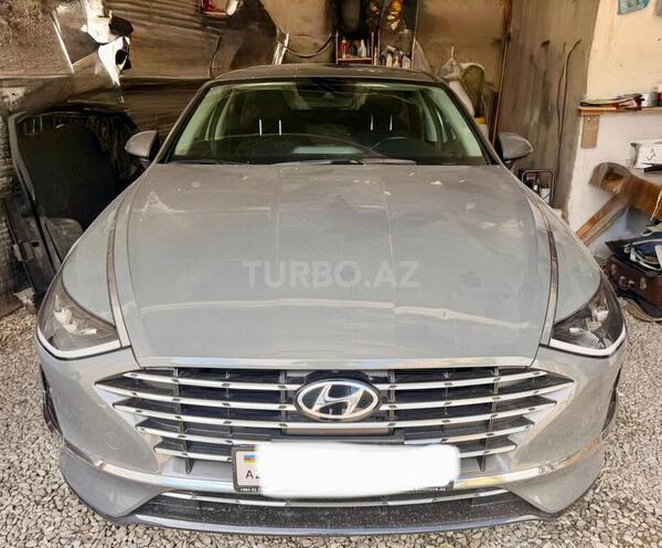 Hyundai Sonata-1