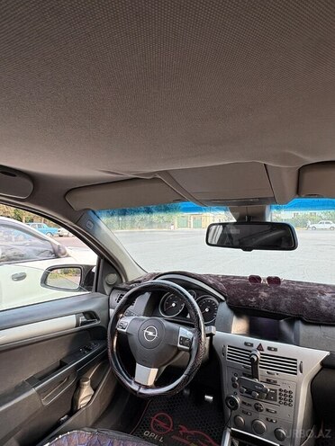 Opel Astra-10