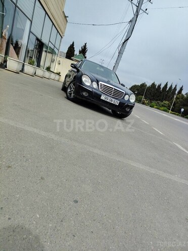Mercedes E 220-4
