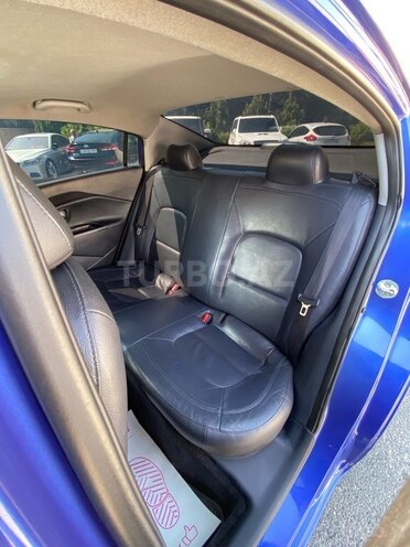 Kia Rio-11