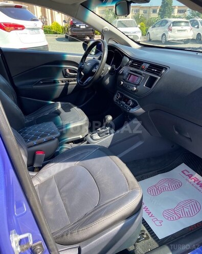 Kia Rio-12