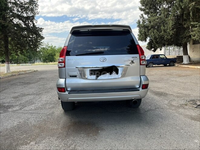Toyota Land Cruiser Prado-7