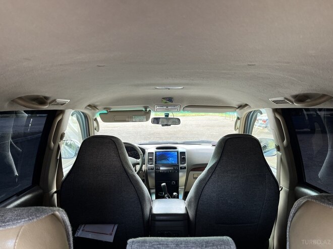 Toyota Land Cruiser Prado-9
