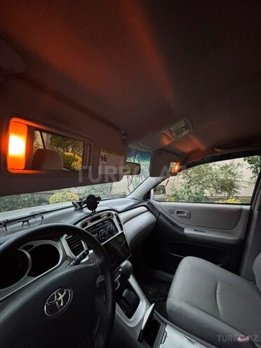 Toyota Highlander-11