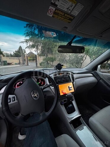 Toyota Highlander-6