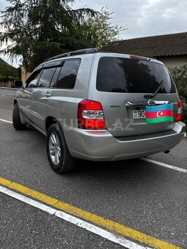 Toyota Highlander-4