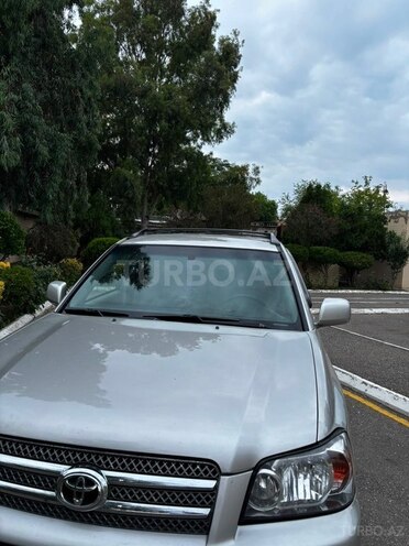 Toyota Highlander-12