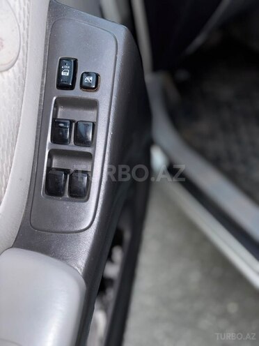 Toyota Highlander-13