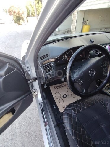 Mercedes E 200-14