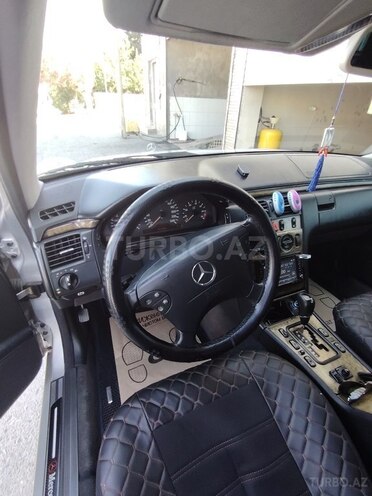 Mercedes E 200-15