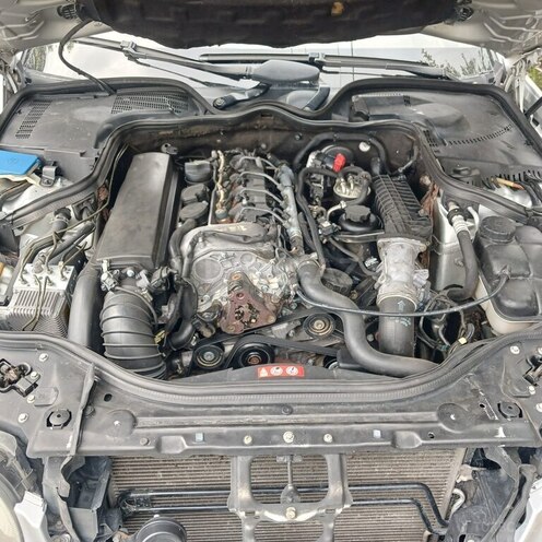 Mercedes E 220-7