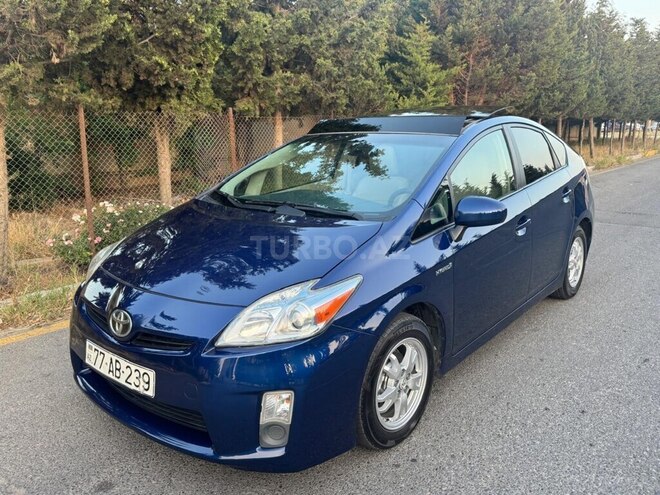 Toyota Prius-11