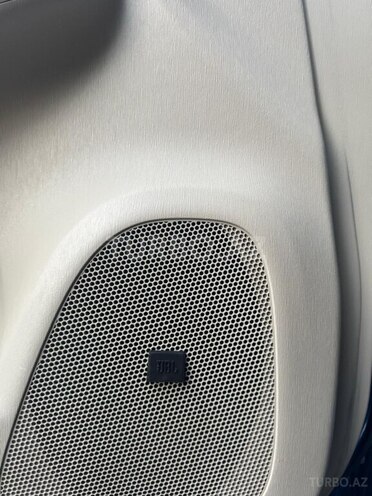 Toyota Prius-10
