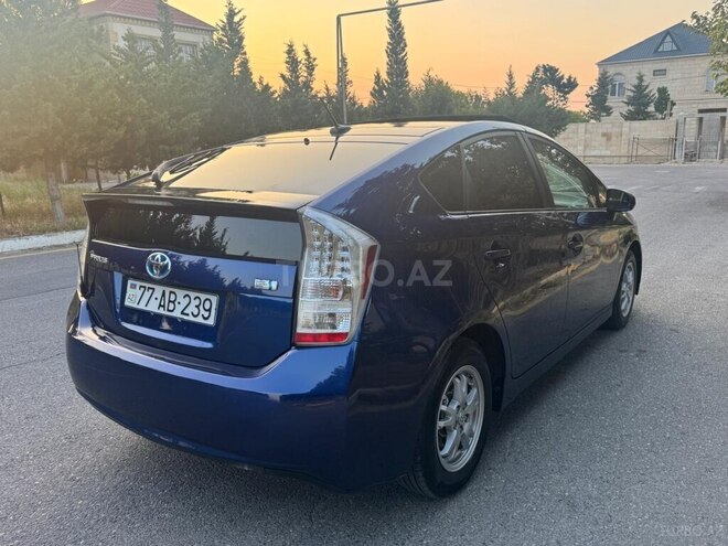 Toyota Prius-15