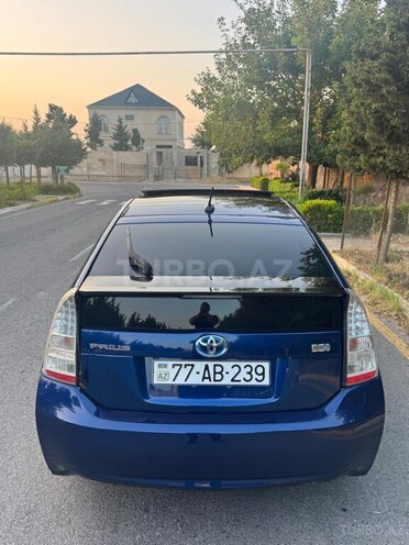 Toyota Prius-3