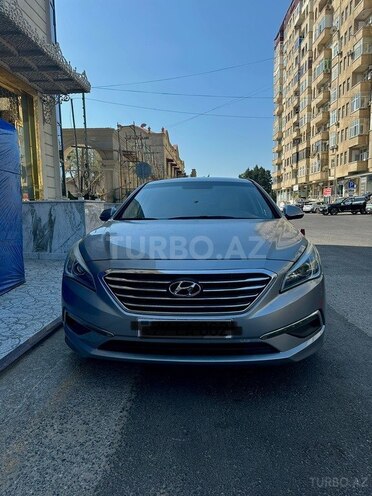 Hyundai Sonata-1