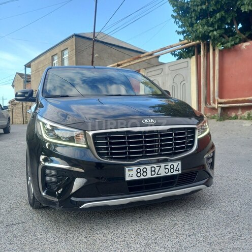 Kia Carnival-11