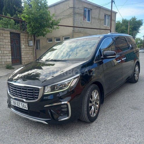 Kia Carnival-6