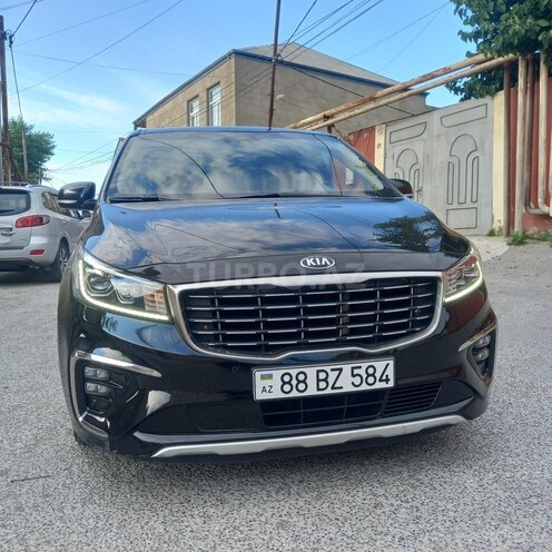 Kia Carnival-10
