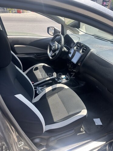 Nissan Note-7