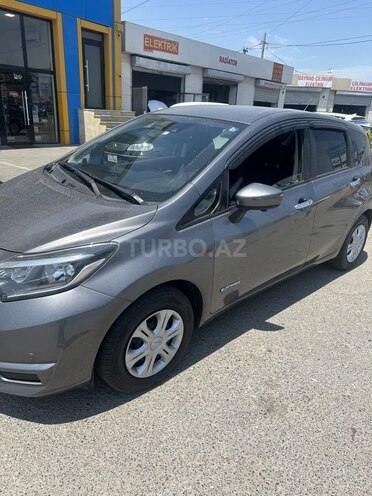 Nissan Note-2
