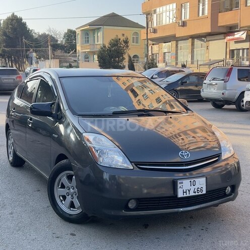 Toyota Prius-1