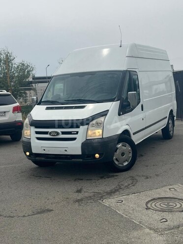 Ford Transit-5