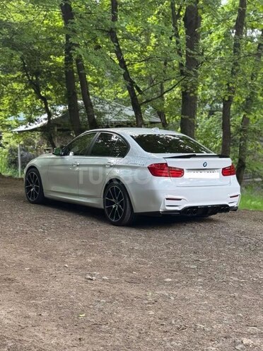 BMW 320-4