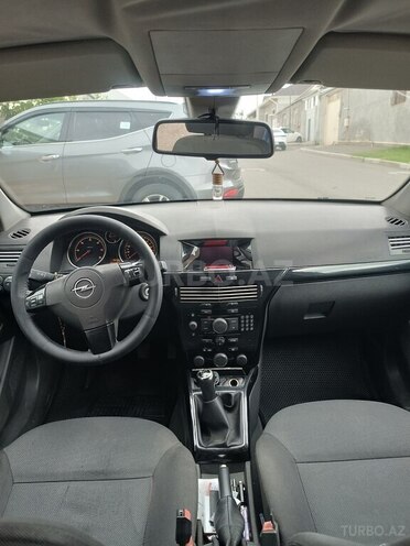 Opel Astra-7