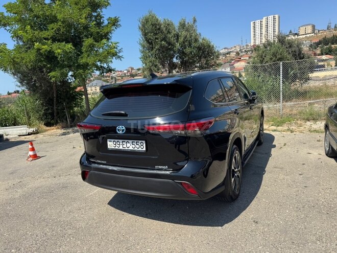 Toyota Highlander-3