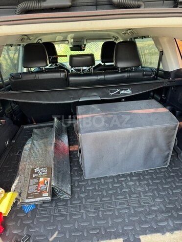 Toyota Highlander-8