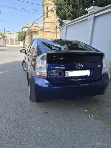 Toyota Prius-3