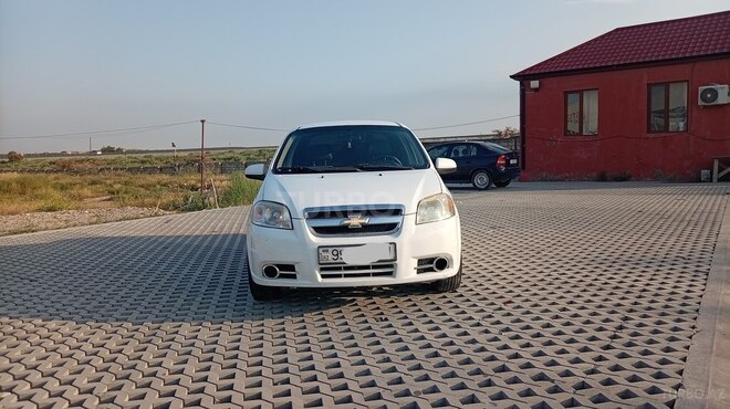 Chevrolet Aveo-1