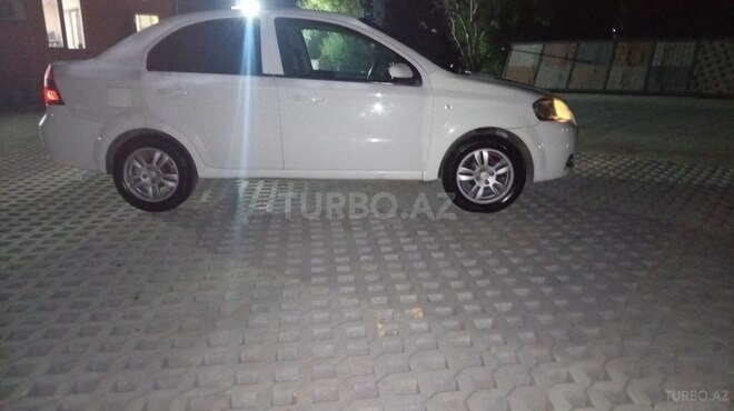 Chevrolet Aveo-4