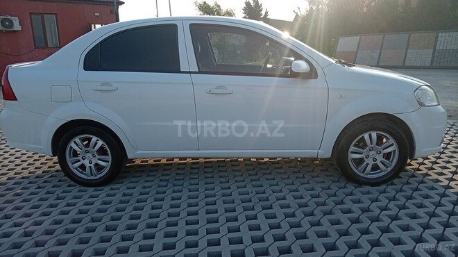 Chevrolet Aveo-6
