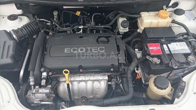 Chevrolet Aveo-12