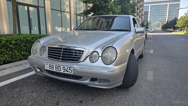 Mercedes E 240-6