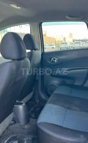 Nissan Note-7