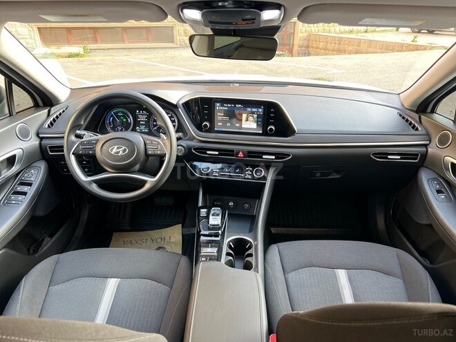 Hyundai Sonata-9