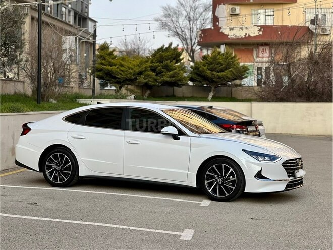 Hyundai Sonata-17