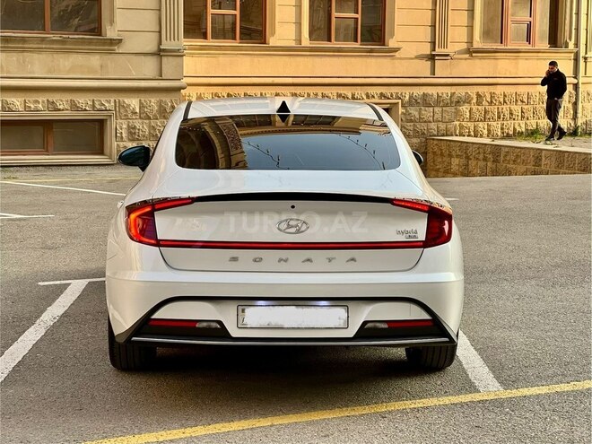 Hyundai Sonata-13