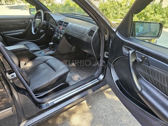 Mercedes C 230-9